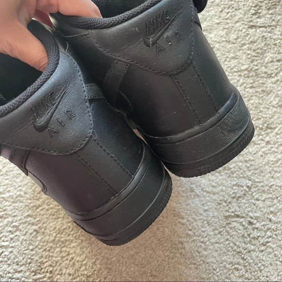 Men's Air Force 1 Mid 07 Black 315123-009 size 10 - Picture 15 of 16